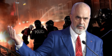 Gazetari: Rama paguan policët me paratë e shqiptarëve për të rrahur shqiptarët