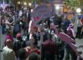 Protestuesit shkojnë tek Komisariati 1 në Tiranë, kërkohet lirimi i të ndaluarve