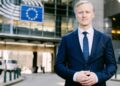 Eurodeputeti-Ramës: Në Bruksel flet për BE-në, në Shqipëri përdor dhunën ndaj të rinjve