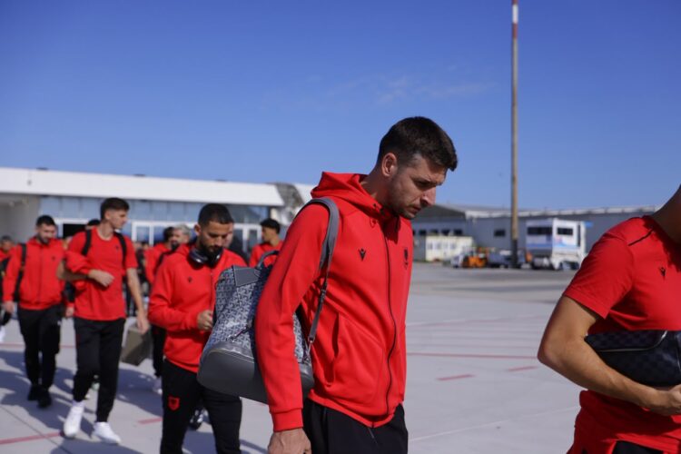UEFA Nations League, Kombëtarja mbërrin në Helsinki