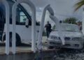 Aksident në aksin Berat–Lushnjë! Autobusi me turistë përplaset me BMW-në, disa të plagosur