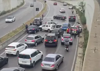 Aksident zinxhir në Unazën e Madhe, disa automjete përplasen me njëra tjetrën