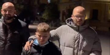 Aulon Kalaja sfidon Taulant Ballën, publikon bisedën me të miturin që u dhunua nga policia
