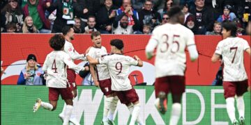Neuer bën gafën e vitit, Bayern nuk shkon përtej barazimit në Augsburg