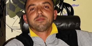 Atentati me tritol në Gjirokastër, humb jetën shoferi Beqir Devolli, rrugës për tek Trauma