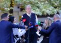 A u takua me Edi Ramën në Rinas? Përgjigjet Berisha: Unë atij nuk denjoj t’i hedh as…