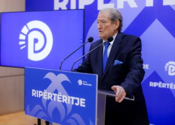 Reforma territoriale, Berisha akuza mazhorancës: Votuan një krim kolektiv për asgjësimin e 15 bashkive