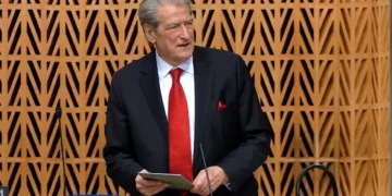 Berisha në Strasburg: Ndëshkimi i narkoshtetit në Shqipëri si dhe i atyre që e ndërtuan, janë kushte për lirinë e mediave