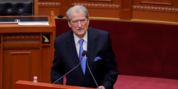 Përplasja për Reformën Territoriale, Berisha: Të shkojmë në referendum, qytetarët janë ata që duhet të vendosin për fatin e tyre