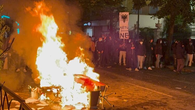 Protesta e studentëve, ministria e Shëndetësisë bën bilancin e të plagosurve: 6 persona vijojnë të marrin trajtim te Trauma