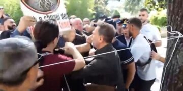 Tensione para Kryesisë së Kuvendit, protestuesit nga Memaliaj përplasen me Erion Braçen