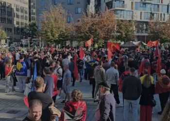 “Jo në emrin tim”/ Dënimi i ish-krerëve të UÇK-së nga Haga me 81 vite burg, protestë në Bruksel
