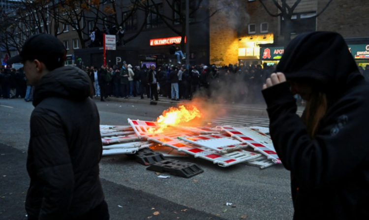 Protestat në Hamburg/ Iniciativa e “Gen Z regelt” shndërrohet në kaos, hedhin fishekzjarrë drejt policisë