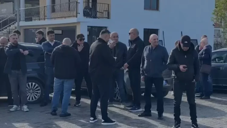 Protesta kombëtare në Tiranë, demokratët e Shkodrës dhe katër bashkive të tjera të veriut nisen drejt kryeqytetit