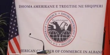 Dhoma Amerikane kundër paketës fiskale, parashikon rritje të ndjeshme të taksave për bizneset