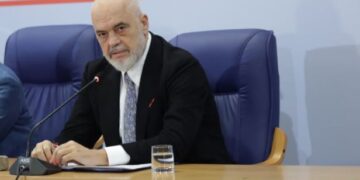 Ramës nuk i del e keqja me lëvizjen studentore: Grupe të ekstremizuara, duar dashakeqe kërkojnë destabilizim!