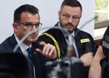 Shtyhet gjyqi ndaj Erion Veliajt në GJKKO, gjykata gjobit avokatët për mosparaqitje
