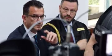 Shtyhet gjyqi ndaj Erion Veliajt në GJKKO, gjykata gjobit avokatët për mosparaqitje