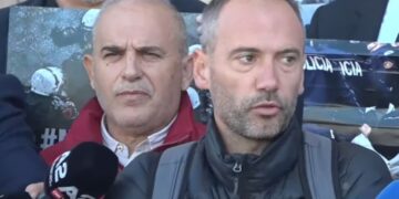 “Më kanë rrahur në komisariat!”, Ervin Goci denoncon dhunën ndaj pedagogut Alfred Bushi: E arrestuan pa bërë asgjë