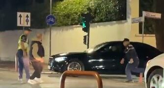 (VIDEO) Aktivisti godet me vezë makinën ku ndodhej Rama, arrestohet nga policia