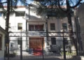 Protesta në Tiranë/ Gjykata e Apelit njofton personelin të largohen nga institucioni