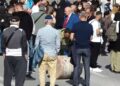 Studentët refuzojnë dialogun me Ramën, largojnë stolat para Kryeministrisë dhe u vënë flakën shilteve