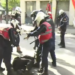 Policia nuk kursen dhunën ndaj të miturve, godasin me shkopa gome gjimnazistët