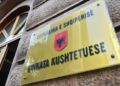 Kushtetuesja shqyrton kërkesën e PD për huanë 302 milionë euro me SHBA