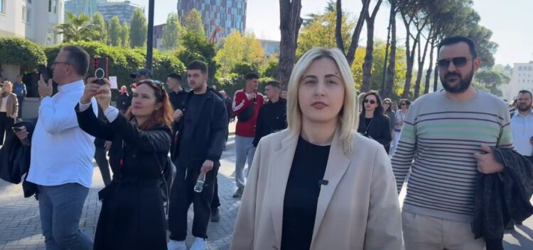 Zhupa: Rama kërcënon me burg të miturit pse protestojnë, ndërsa kërkon heqjen e burgut për korrupsionin