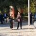 “Hajdute, kartonat e Ramës!”/ Pas seancës në Kuvend, një grup vajzash thirrje drejt deputeteve socialiste, Iris Luarasi dhe Sara Mila