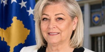 Kush është Justina Shiroka-Pula, akademikja me një karrierë të gjatë në shkencë dhe politikë
