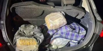 Sekuestrohen 36 kg kanabis në Janinë, dyshohet se transportohej nga Shqipëria