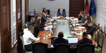 Debate për ndarjen territoriale, ironizon Bylykbashi: Më raft pika mua nëse duhet t’i jap shpjegime Zegjinesë