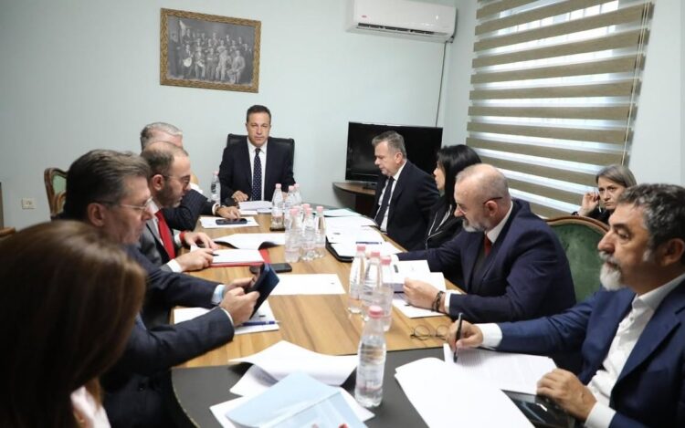 Rama të japë llogari! PD kërkon mocion me debat mbi skandalin e SHISH-it, PS kundër: Çështja t’i lihet SPAK-ut