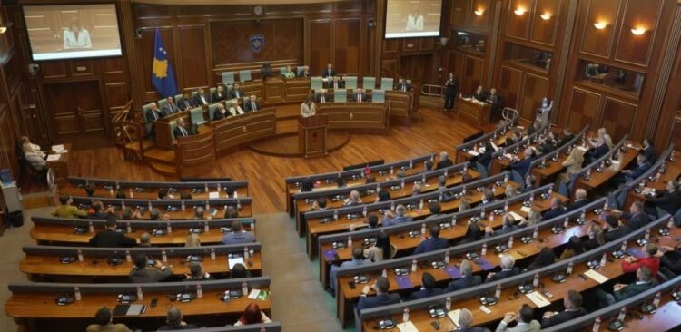 Dënimi i ish-krerëve të UÇK-së, Kuvendi i Kosovës zhvillon sot seancë të jashtëzakonshme për ligjin mbi Gjykatën Speciale