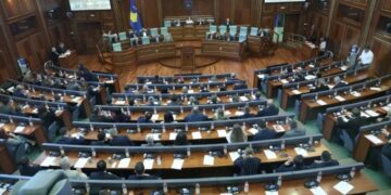 Dënimi i ish krerëve të UÇK-së, Kuvendi i Kosovës miraton në parim ndryshimet për Gjykatën Speciale