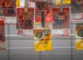 “Bankë e fshehur”/ 110 mln euro në fatura të falsifikuara dhe pastrim parash, shkatërrohet grupi mafioz me italianë e shqiptarë