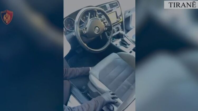Armë dhe municion luftarak në makinë, pranga 38-vjeçarit në Tiranë