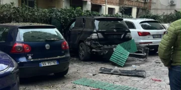 Shpërthim me lëndë plasëse në Tiranë, makinës së avokatit Idajet Beqiri i vendoset tritol