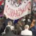 Mbyllen fjalimet para Kryeministrisë, nis marshimi në rrugët e Tiranës