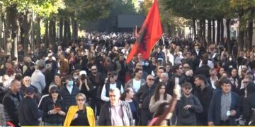 Vazhdon revolta kundër Ramës, studentët rikthehen sot, në orën 14:00, para Ministrisë së Arsimit