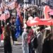 Mbyllen fjalimet, nis marshimi i protestuesve në rrugët e Tiranës
