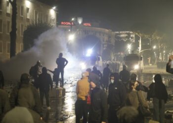 Media italiane shkruan për protestën e studentëve: Të rinjtë sfidojnë Ramën në Tiranë! Korrupsioni është kudo