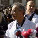 Mjeku në protestë: Rinia të marrë fatet e vendit, nuk duam të ngjisim kockat e shqiptarëve të dhunuar