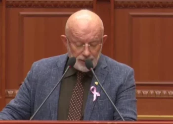 Pas Erion Braçes, edhe Fadil Nasufi me kritka ndaj hartës së re territoriale… por votën ia jep Ramës