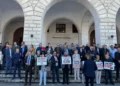 Kreu i Sindikatës së Pedagogëve: Të shkojmë në ndihmë të studentëve para Parlamentit