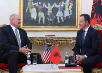 Niko Peleshi pret në Kuvend Ambasadorin e ri të SHBA-ve në Shqipëri, Eric Wendt
