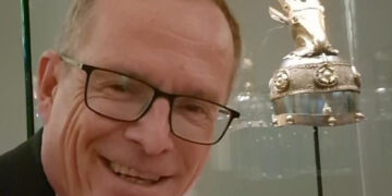 Kandidati për president në Austri: Nëse zgjidhem, do rikthej përkrenaren e Skënderbeut në Krujë