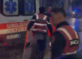 Përleshje të forta mes policisë dhe protestuesve, 10 efektivë dhe 2 protestues dërgohen në spital