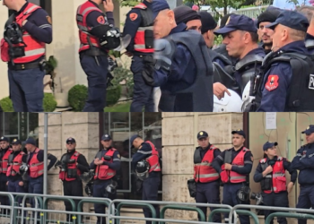 ‘Flamingot’ dhe opozita në protestë! Policia ‘blindon’ zonën përreth parlamentit, çfarë pritet të ndodhë